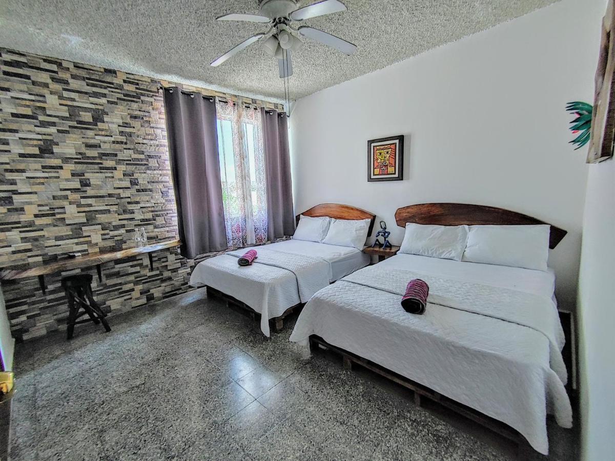 La Zona Hostel San Salvador Extérieur photo