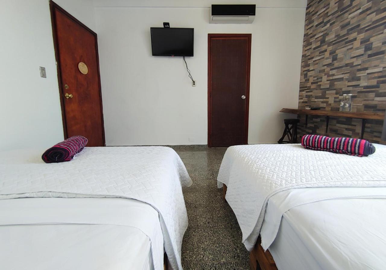 La Zona Hostel San Salvador Extérieur photo